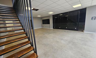 Venta nave con alquiler vigente en Micro Pi (Parque Industrial)