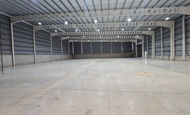 Venta nave con alquiler vigente en Micro Pi (Parque Industrial)