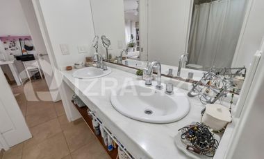 Casa en  Las Liebres  7 ambientes