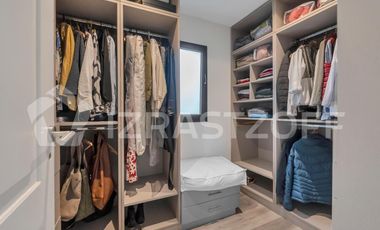 Casa en  Las Liebres  7 ambientes
