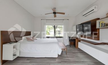 Casa en  Las Liebres  7 ambientes
