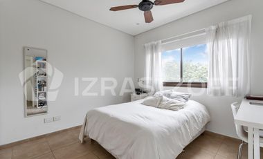 Casa en  Las Liebres  7 ambientes