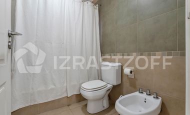 Casa en  Las Liebres  7 ambientes
