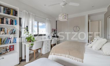 Casa en  Las Liebres  7 ambientes