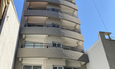 Departamento 3 ambientes con cochera en venta en Quilmes