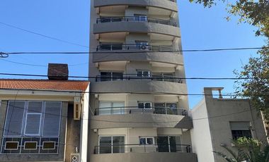 Departamento 3 ambientes con cochera en venta en Quilmes