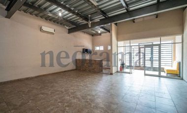 Quinta en Venta con Salón de fiestas en Col Niños Héroes, Guadalupe N.L