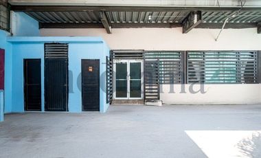 Quinta en Venta con Salón de fiestas en Col Niños Héroes, Guadalupe N.L