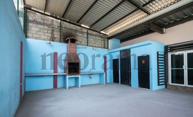 Quinta en Venta con Salón de fiestas en Col Niños Héroes, Guadalupe N.L