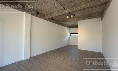 Local comercial con dos cocheras a estrenar en alquiler - Office Garden Hudson