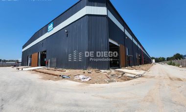 Nave en alquiler de 1680 m2, dentro del Parque Industrial Tigre.
