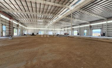 Nave en alquiler de 1680 m2, dentro del Parque Industrial Tigre.