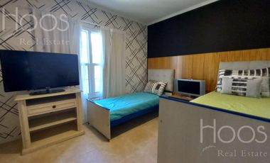Excelente casa 6 amb.con gran quincho, jardin y pileta climatizada! en Estancias Del Pilar