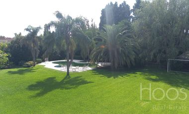 Excelente casa 6 amb.con gran quincho, jardin y pileta climatizada! en Estancias Del Pilar
