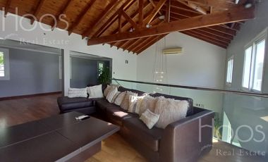 Excelente casa 6 amb.con gran quincho, jardin y pileta climatizada! en Estancias Del Pilar