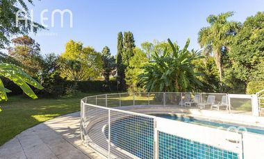 Casa tipo chalet en venta en  Banfield Oeste