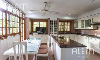 Casa tipo chalet en venta en  Banfield Oeste
