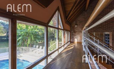 Casa tipo chalet en venta en  Banfield Oeste