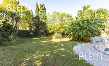 Casa tipo chalet en venta en  Banfield Oeste
