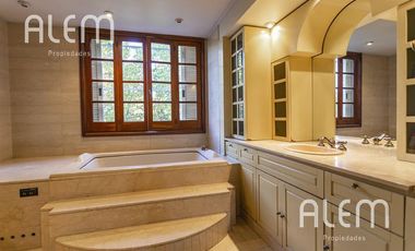 Casa tipo chalet en venta en  Banfield Oeste