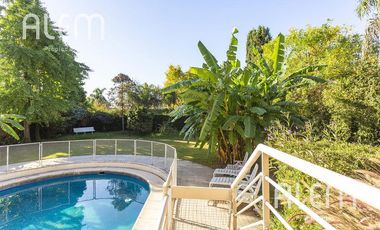 Casa tipo chalet en venta en  Banfield Oeste