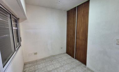 Depósito en alquiler sobre Av 44 en La Plata
