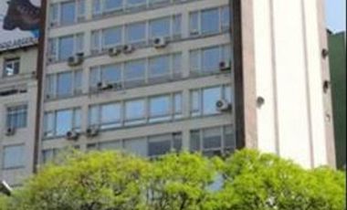 Edificio de oficinas entre medianeras, con doble frente sobre la Av. L.N. Alem