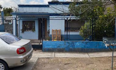 Casa en Temperley 2 dormitorios y entrada para auto