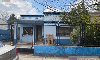 Casa en Temperley 2 dormitorios y entrada para auto