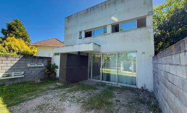 Casa en Villa Parque Sicardi