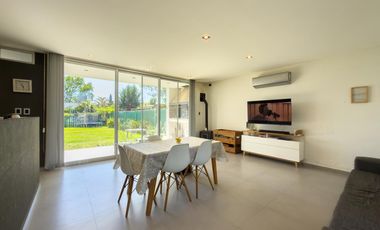 Casa en Villa Parque Sicardi