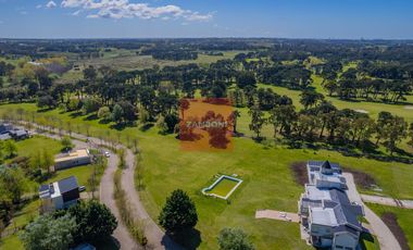 Terreno en venta Barrio Privado Tierra y Mar