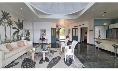 ARCHIPELAGO DE LAS PERLAS / ISLA SABOGA / 1600M2 / FRENTE AL MAR