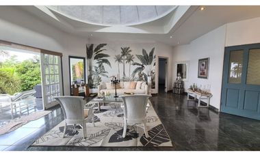 ARCHIPELAGO DE LAS PERLAS / ISLA SABOGA / 1600M2 / FRENTE AL MAR