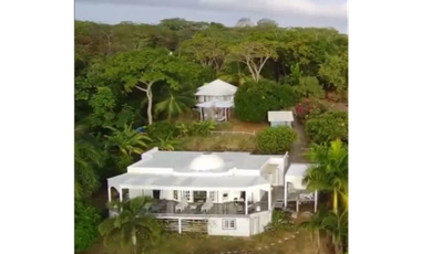 ARCHIPELAGO DE LAS PERLAS / ISLA SABOGA / 1600M2 / FRENTE AL MAR