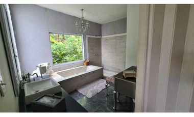 ARCHIPELAGO DE LAS PERLAS / ISLA SABOGA / 1600M2 / FRENTE AL MAR