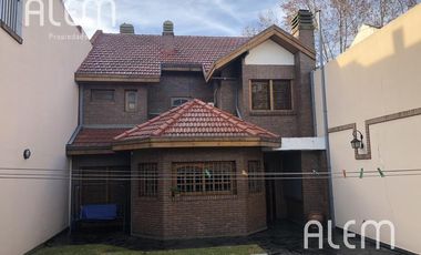 Casa en venta en Banfield, Lomas de Zamora