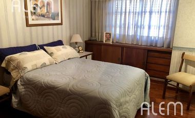 Casa en venta en Banfield, Lomas de Zamora