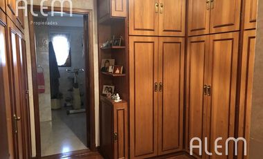 Casa en venta en Banfield, Lomas de Zamora