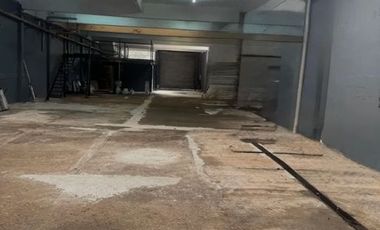 Galpón en alquiler de 800m2 ubicado en Caseros