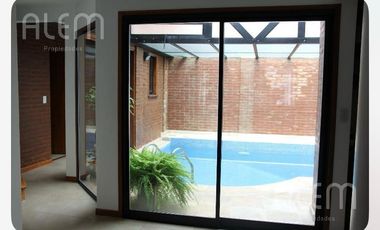 Casa de 3 dormitorios en venta en San Bernardo