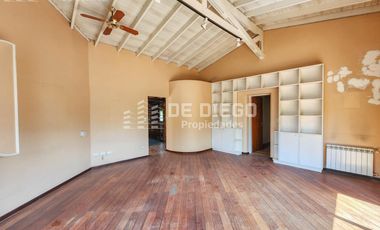 Apto crédito - Venta casa 5 ambientes pileta y ascensor -  Country San Miguel de Ghiso
