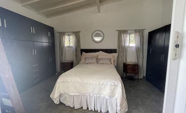 Venta Casa en  Hurlingham 6 ambientes