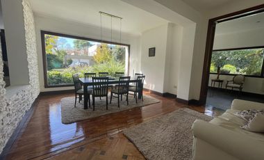 Venta Casa en  Hurlingham 6 ambientes