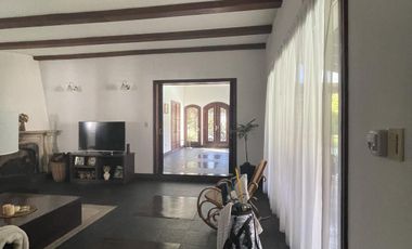 Venta Casa en  Hurlingham 6 ambientes