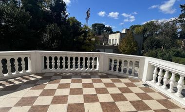 Venta Casa en  Hurlingham 6 ambientes