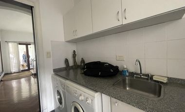 Venta Casa en  Hurlingham 6 ambientes