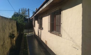 CASA 3 AMB. CON GARAGE Y LOTE LIBRE
