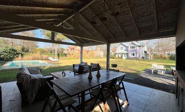Venta de casa 4 ambientes en bella vista en barrio privado