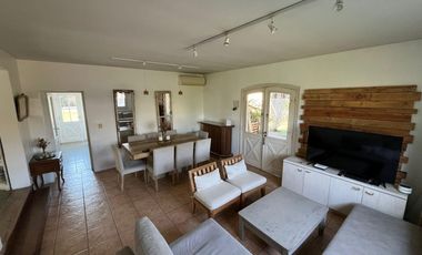 Venta de casa 4 ambientes en bella vista en barrio privado